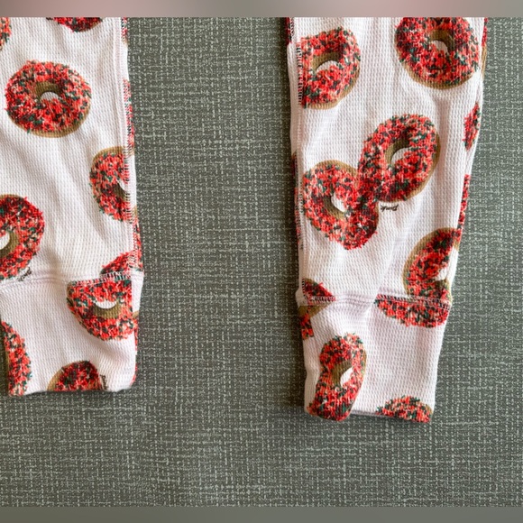 PINK Victoria’s Secret Onesie Sleepwear Doughnut print Size Medium - Picture 13 of 16